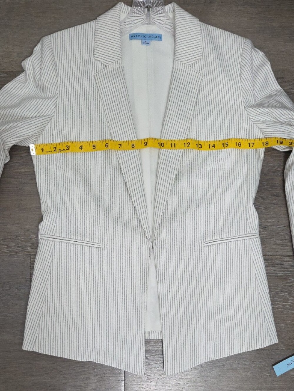 ANTONIO MELANI Ivory Suit with Thin Gray Pinstripes - Picture 10 of 11
